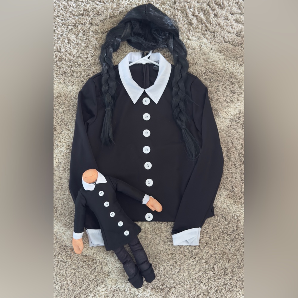 Wednesday Addams Women’s Halloween Costume Size Small